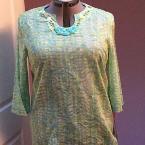 multi color 3/4 sleeve regular size top 16  NWT